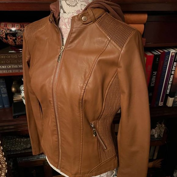 NEW G by GUESS Women Leather Moto Jacket Removeable Hood - Picture 10 of 13